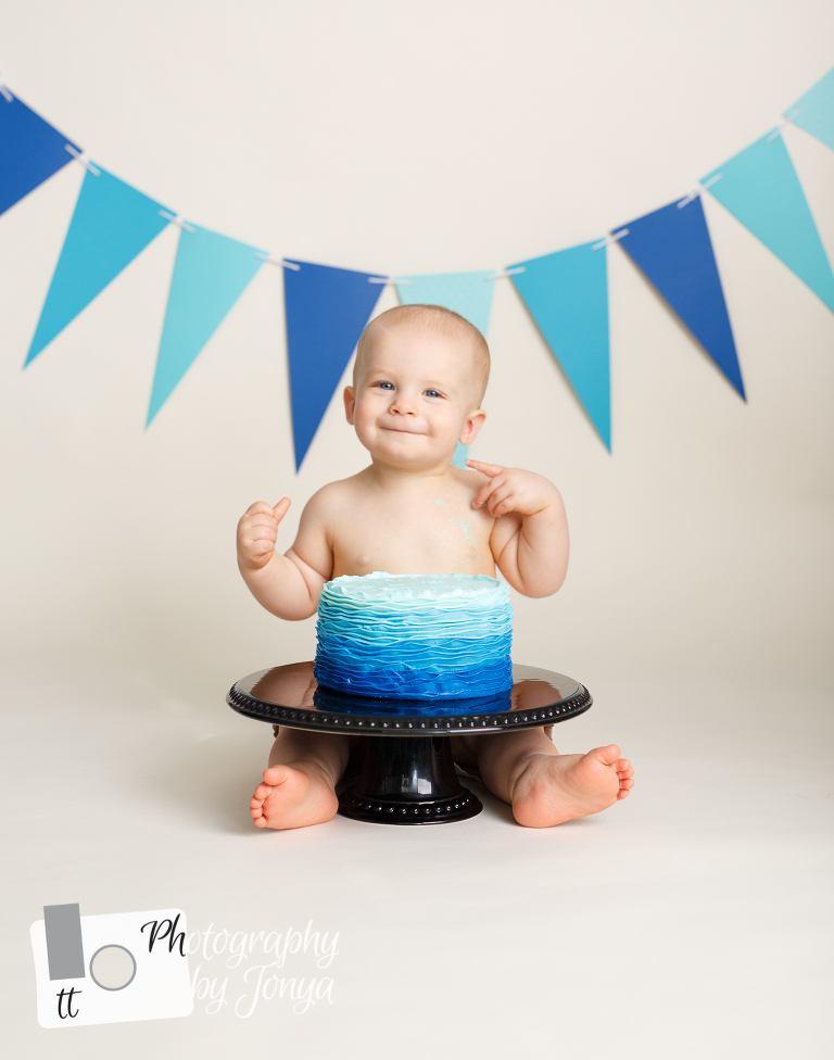 Cake Smash Photography in Cary NC