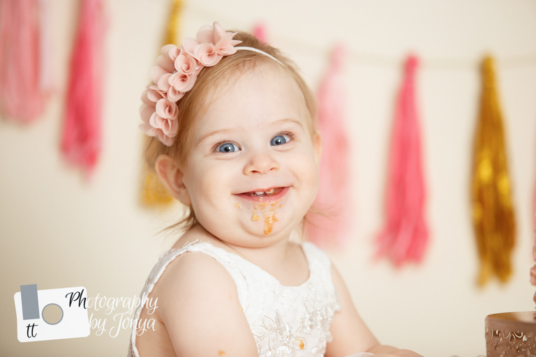 First birthday photographer Holly Springs